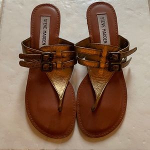 Steve Madden gold wedges